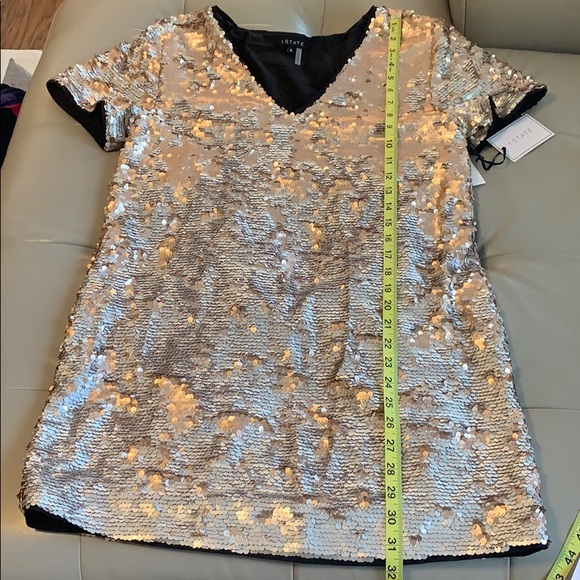 1.State Women’s V neck shift dress - Picture 6 of 8